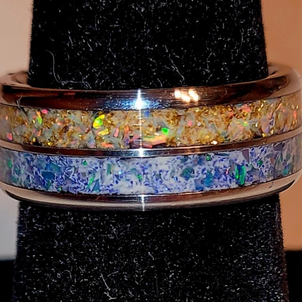 Custom handmade opal glow ring - Picture 4 of 7